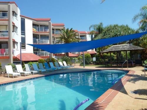 Casablanca Beachfront Apartments Калундра Екстериор снимка